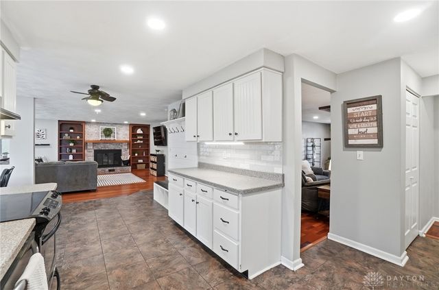 2848 Ellen Lane, Beavercreek, OH 45430