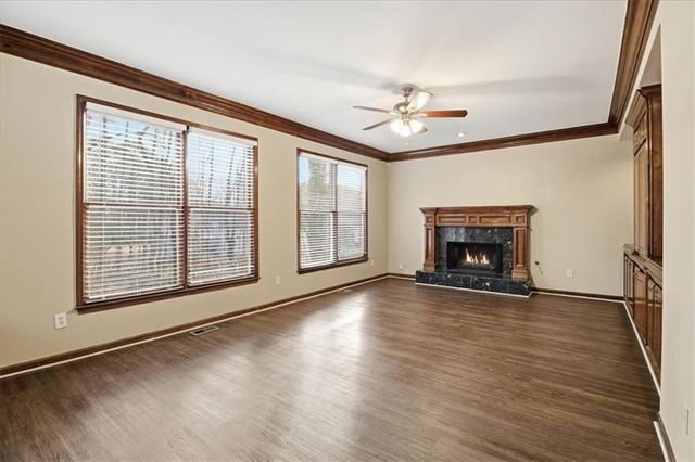 1302 Hadaway Trail, Lawrenceville, GA 30043