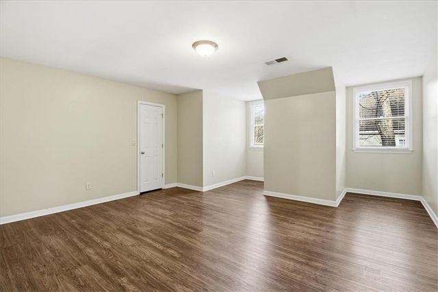 1302 Hadaway Trail, Lawrenceville, GA 30043