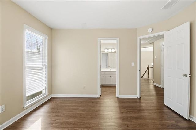 1302 Hadaway Trail, Lawrenceville, GA 30043