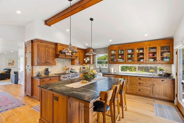 529 Capitola Avenue, Capitola, CA 95010