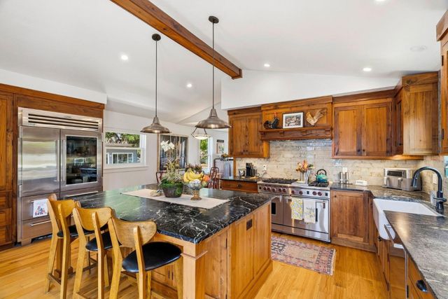 529 Capitola Avenue, Capitola, CA 95010