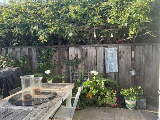 529 Capitola Avenue, Capitola, CA 95010