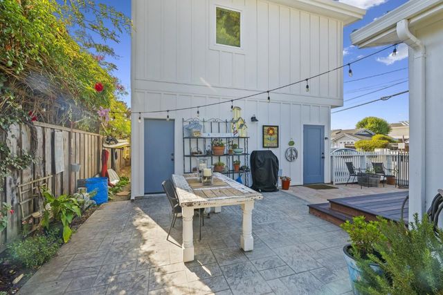 529 Capitola Avenue, Capitola, CA 95010