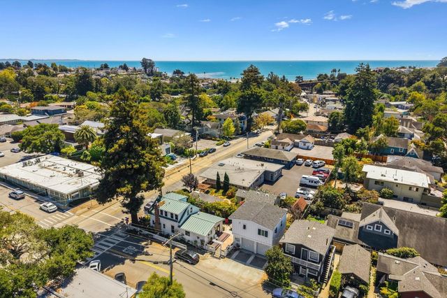 529 Capitola Avenue, Capitola, CA 95010