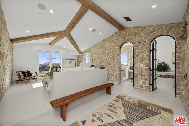 33239 Mulholland Highway, Malibu, CA 90265