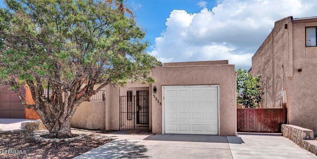 3228 ISLA BANDERAS Way, El Paso, TX 79925