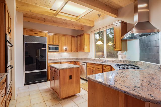 82 KIVA Place, Sandia Park, NM 87047