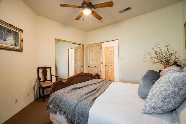 82 KIVA Place, Sandia Park, NM 87047