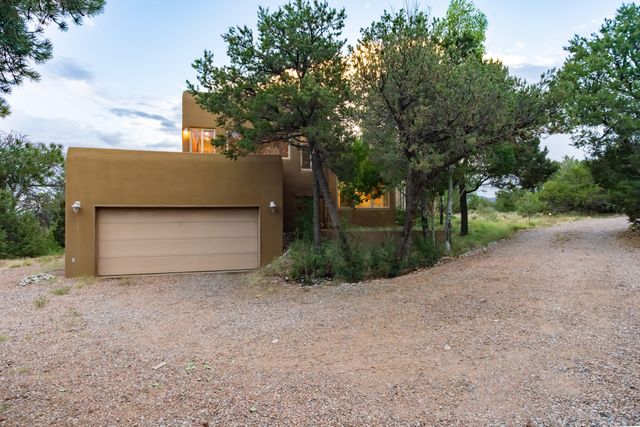 82 KIVA Place, Sandia Park, NM 87047