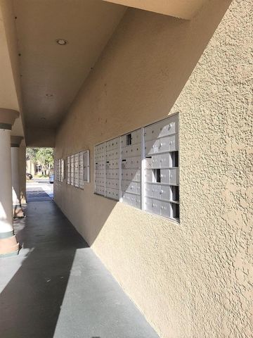 17110 CARRINGTON PARK DRIVE 826, Tampa, FL 33647