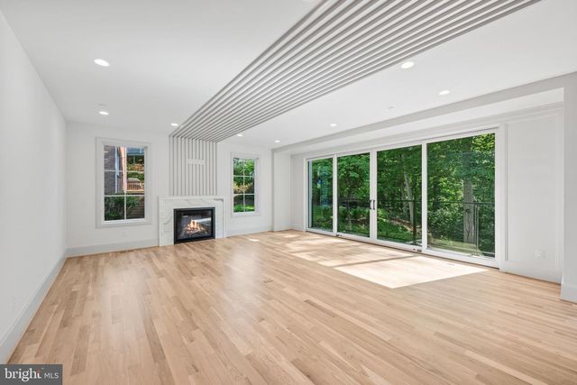 9622 PARKWOOD DR, Bethesda, MD 20814