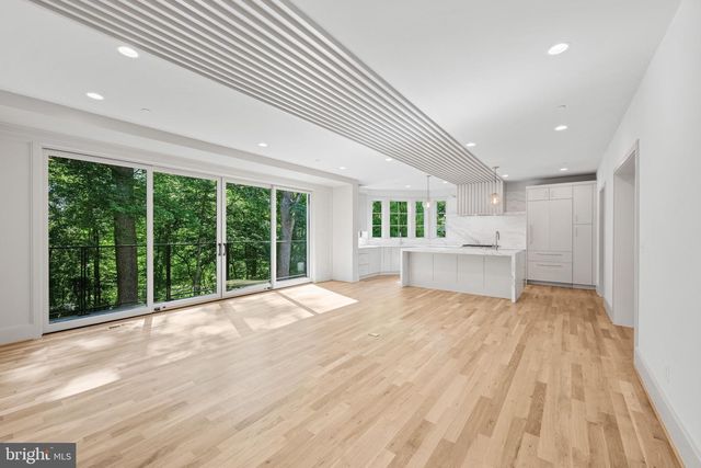 9622 PARKWOOD DR, Bethesda, MD 20814