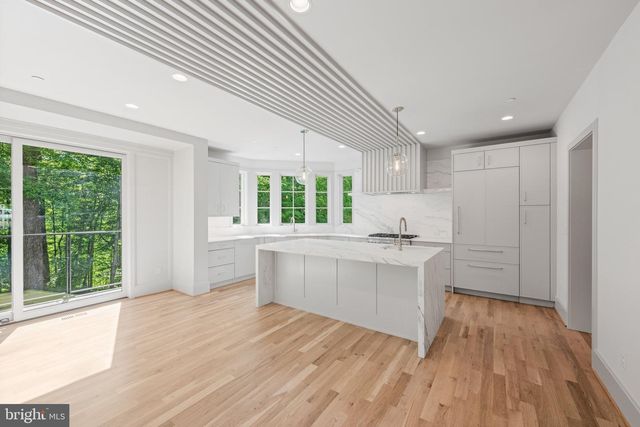 9622 PARKWOOD DR, Bethesda, MD 20814