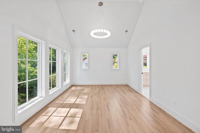 9622 PARKWOOD DR, Bethesda, MD 20814