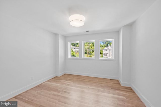 9622 PARKWOOD DR, Bethesda, MD 20814