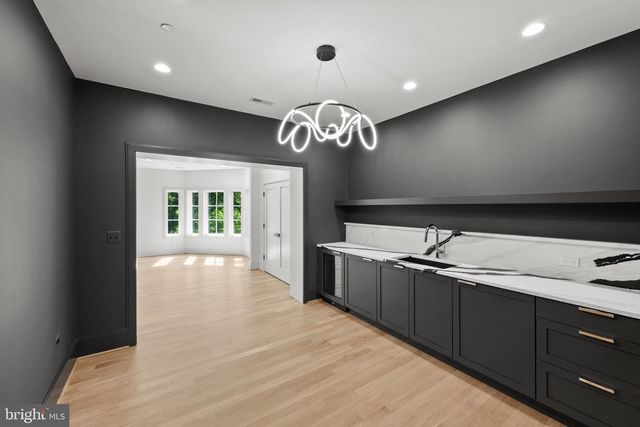 9622 PARKWOOD DR, Bethesda, MD 20814