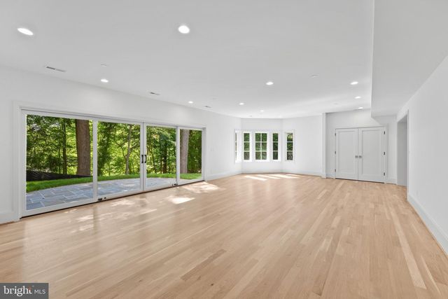 9622 PARKWOOD DR, Bethesda, MD 20814
