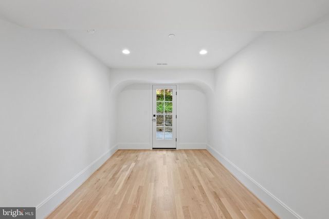 9622 PARKWOOD DR, Bethesda, MD 20814