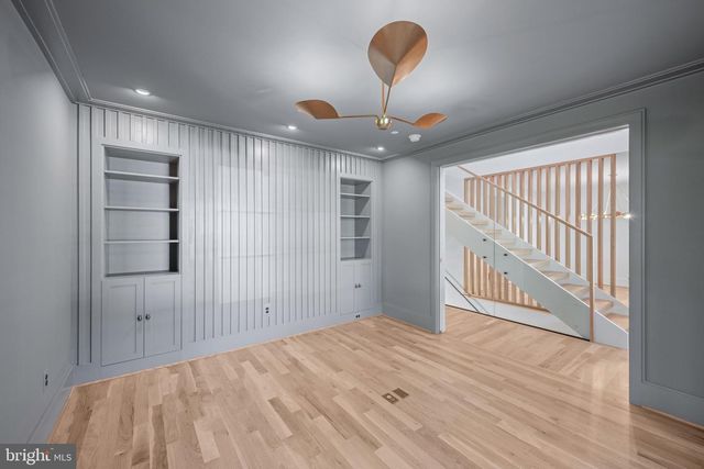 9622 PARKWOOD DR, Bethesda, MD 20814