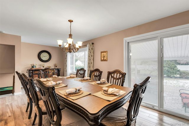 360 Locust Avenue, Oakdale, NY 11769