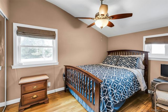 360 Locust Avenue, Oakdale, NY 11769