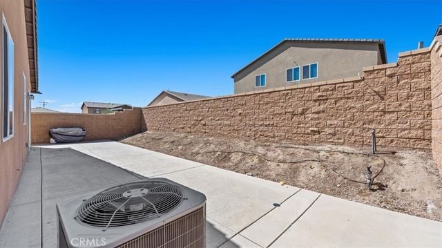 3719 W Vinas Lane, San Bernardino, CA 92407