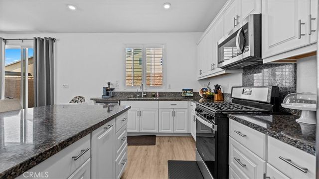 3719 W Vinas Lane, San Bernardino, CA 92407