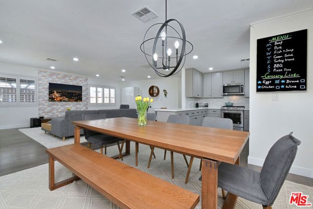 5248 Lennox Avenue, Sherman Oaks, CA 91401