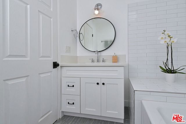 5248 Lennox Avenue, Sherman Oaks, CA 91401