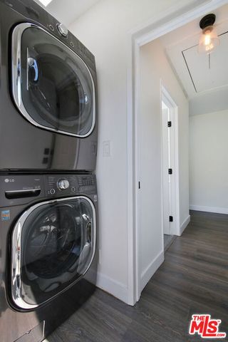 5248 Lennox Avenue, Sherman Oaks, CA 91401