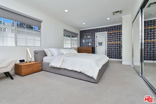 5248 Lennox Avenue, Sherman Oaks, CA 91401