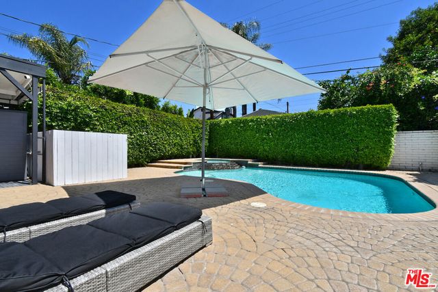 5248 Lennox Avenue, Sherman Oaks, CA 91401