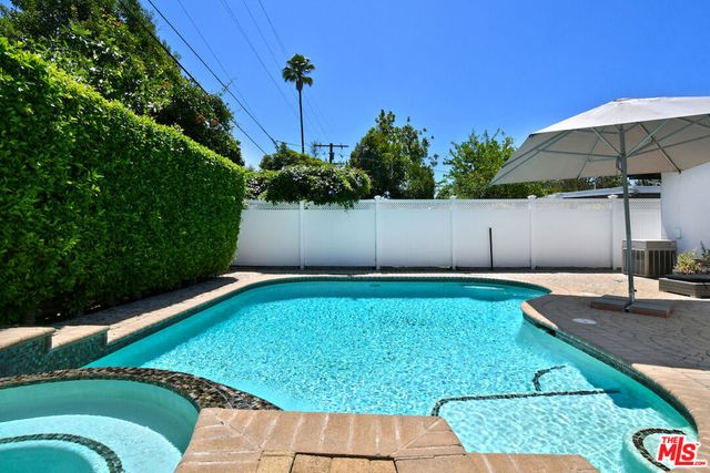 5248 Lennox Avenue, Sherman Oaks, CA 91401