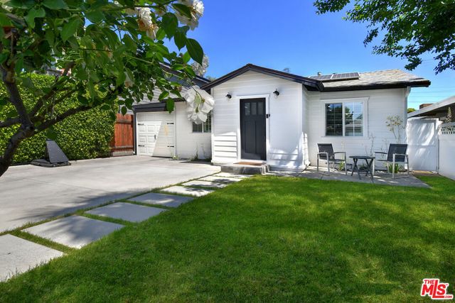 5248 Lennox Avenue, Sherman Oaks, CA 91401