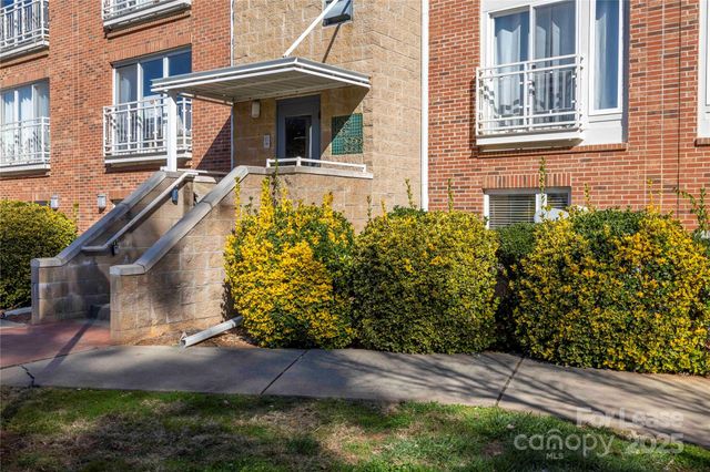 3953 Picasso Court, Charlotte, NC 28205