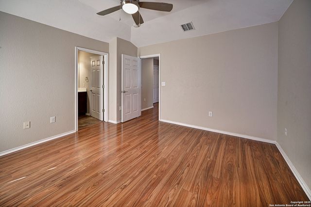 6306 Loyola Bch, San Antonio, TX 78242