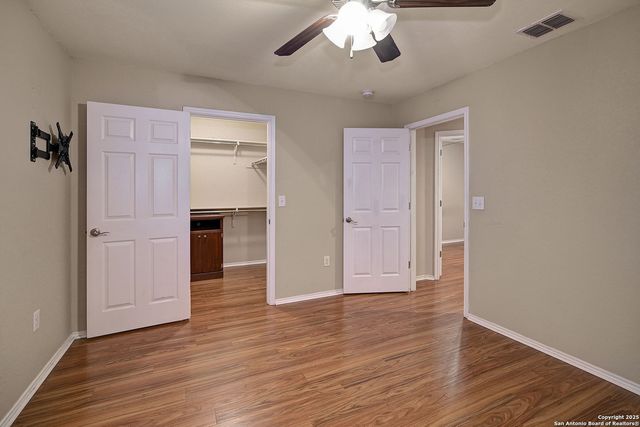 6306 Loyola Bch, San Antonio, TX 78242