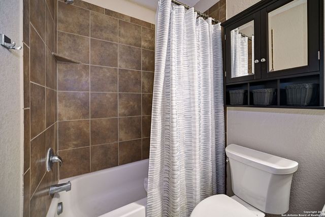 6306 Loyola Bch, San Antonio, TX 78242