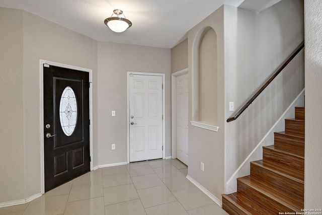 6306 Loyola Bch, San Antonio, TX 78242