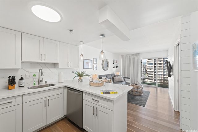 1777 Ala Moana Boulevard 1619, Honolulu, HI 96815