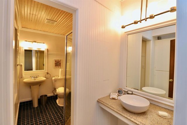 2870 S Riverside Drive, Beloit, WI 53511