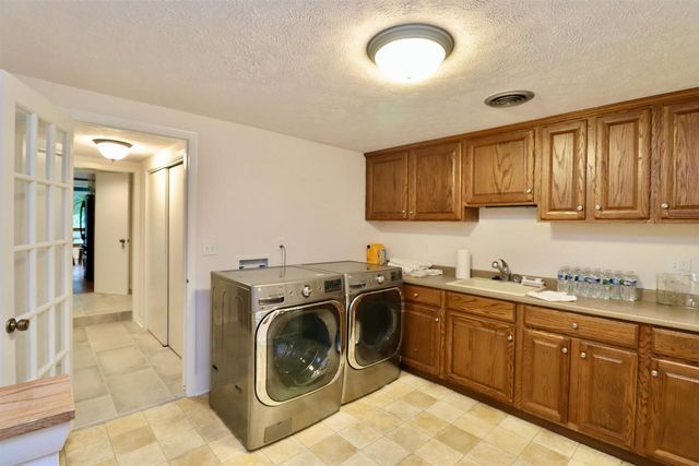 2870 S Riverside Drive, Beloit, WI 53511