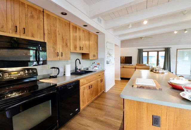 2870 S Riverside Drive, Beloit, WI 53511