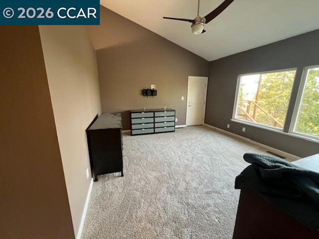 Image 13 of property listing at 5535 5535 Merritt Dr, Concord, CA 94521