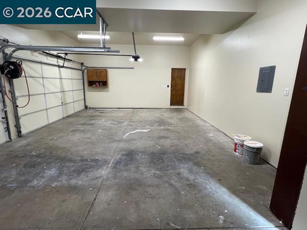 Image 15 of property listing at 5535 5535 Merritt Dr, Concord, CA 94521