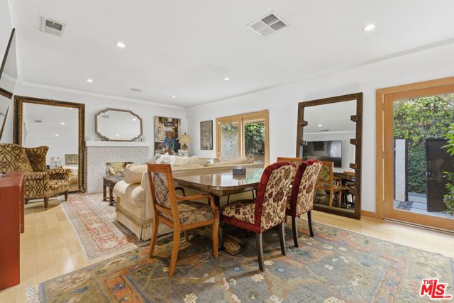 837 Westmount Drive, West Hollywood, CA 90069