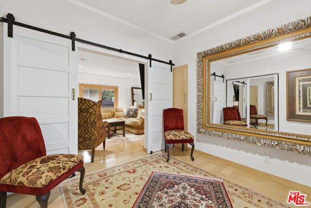 837 Westmount Drive, West Hollywood, CA 90069
