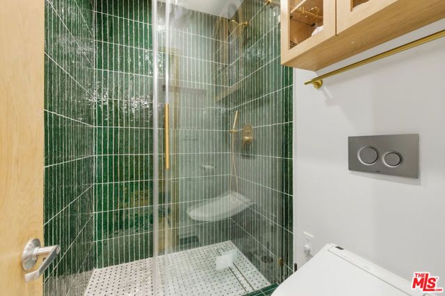 837 Westmount Drive, West Hollywood, CA 90069