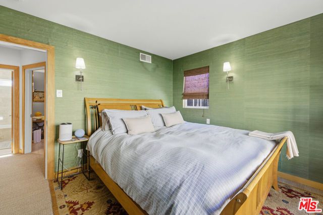 837 Westmount Drive, West Hollywood, CA 90069